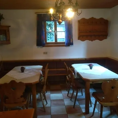 Ferienwohnung-quellenhof-altes-bauernhaus Apartment *