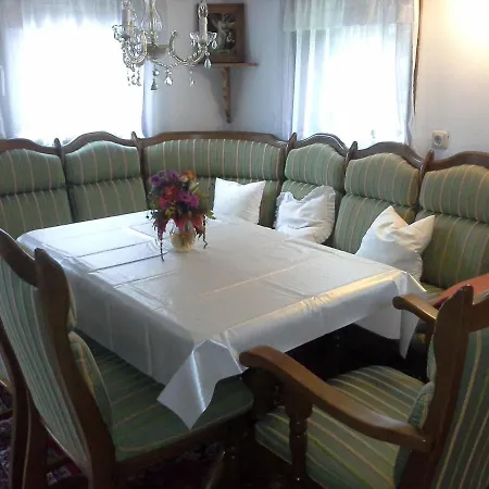 Ferienwohnung-quellenhof-altes-bauernhaus Apartment Kollnburg